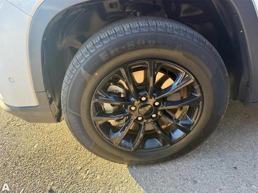 2023 Jeep Cherokee Altitude