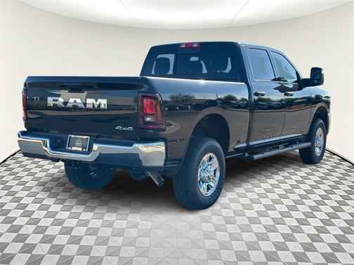 2025 RAM 2500 Tradesman Crew Cab 4x4 6'4' Box