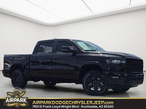 Diamond Black Crystal Pearlcoat 2026 RAM 1500 Big Horn/Lone Star