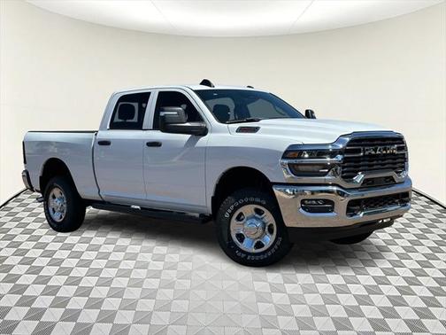 2025 RAM 2500 Tradesman Crew Cab 4x4 6'4' Box