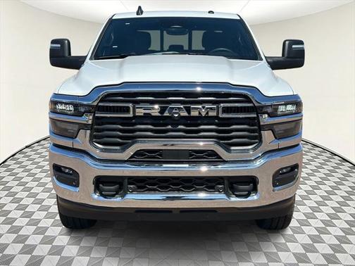 2025 RAM 2500 Tradesman Crew Cab 4x4 6'4' Box