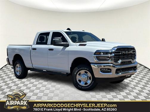 2025 RAM 2500 Tradesman Crew Cab 4x4 6'4' Box