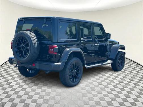 2025 Jeep Wrangler 4xe Sahara