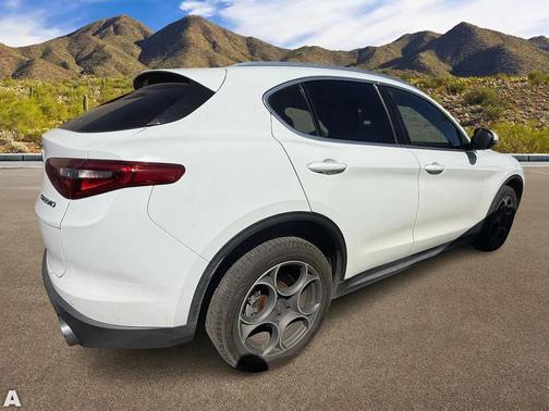 2019 Alfa Romeo Stelvio Base