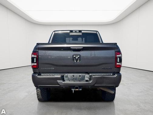 Granite Crystal Metallic Clearcoat 2022 RAM 2500 Laramie Crew Cab 4x4 6'4' Box