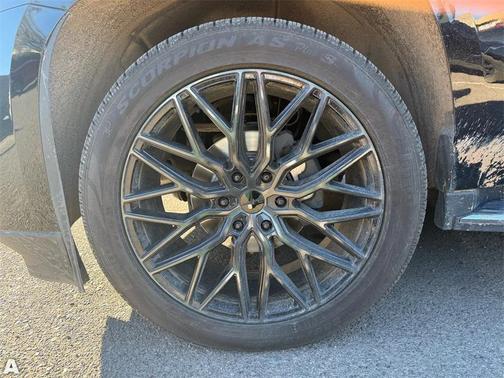 2018 Cadillac Escalade ESV Luxury