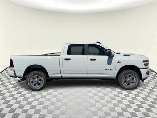 2025 RAM 2500 Big Horn Crew Cab 4x4 6'4' Box