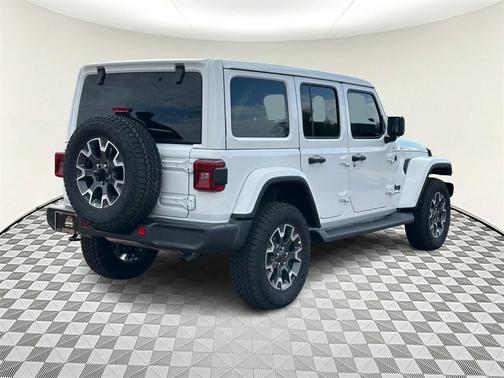 2025 Jeep Wrangler 4-Door Sahara 4x4