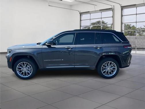 2025 Jeep Grand Cherokee Summit