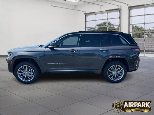 2025 Jeep Grand Cherokee Summit