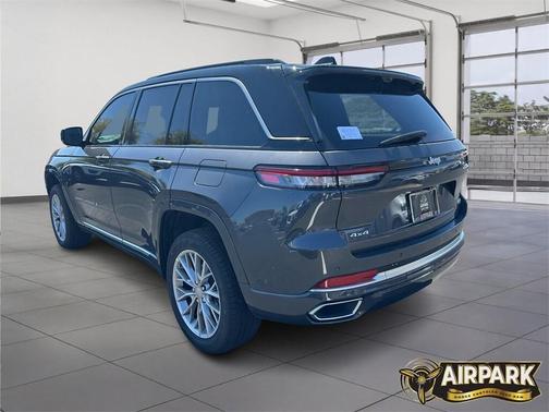 2025 Jeep Grand Cherokee Summit
