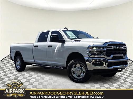 2025 RAM 2500 Tradesman Crew Cab 4x4 8' Box
