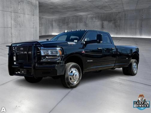 2022 RAM 3500 Tradesman Crew Cab 4x4 8' Box