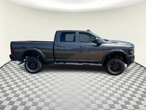2025 RAM 2500 Tradesman Crew Cab 4x4 6'4' Box