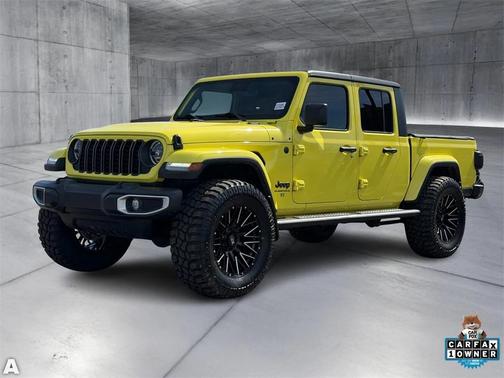 2024 Jeep Gladiator Sport S