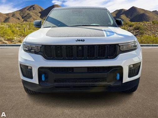 2023 Jeep Grand Cherokee 4xe Trailhawk