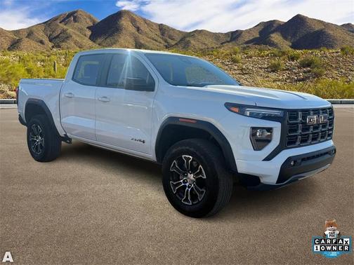 2024 GMC Canyon AT4