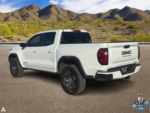2024 GMC Canyon AT4