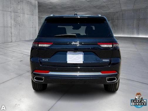 2023 Jeep Grand Cherokee Summit