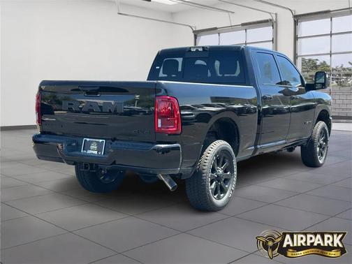 2025 RAM 2500 Laramie Crew Cab 4x4 6'4' Box