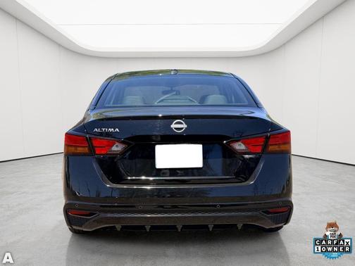 Super Black Clearcoat 2025 Nissan Altima 2.5 SV