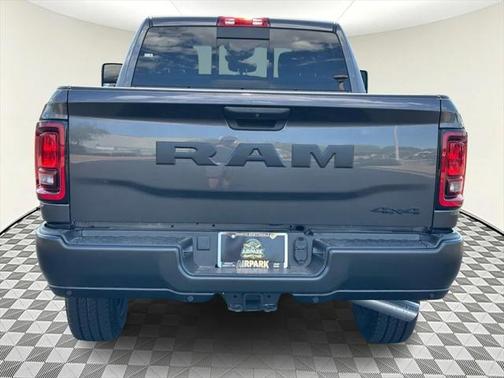 2025 RAM 2500 Tradesman Crew Cab 4x4 6'4' Box