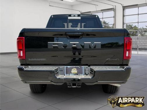 2025 RAM 2500 Laramie Crew Cab 4x4 6'4' Box