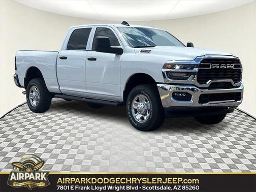 2025 RAM 2500 Tradesman Crew Cab 4x4 6'4' Box