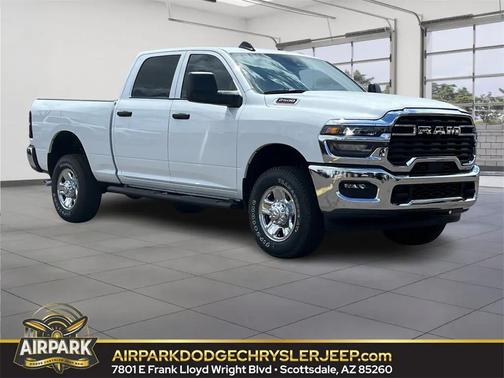 2025 RAM 2500 Tradesman Crew Cab 4x4 6'4' Box