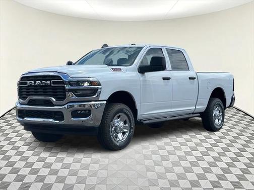 2025 RAM 2500 Tradesman Crew Cab 4x4 6'4' Box