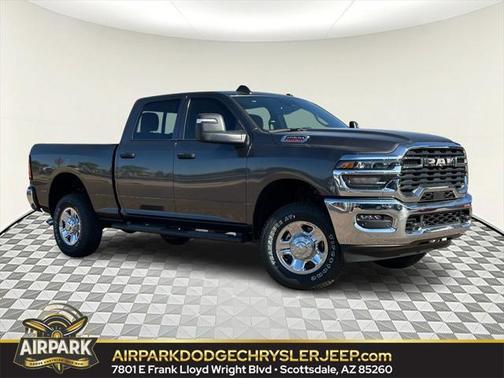 2025 RAM 2500 Tradesman Crew Cab 4x4 6'4' Box