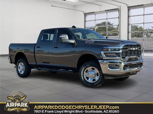2025 RAM 2500 Tradesman Crew Cab 4x4 6'4' Box