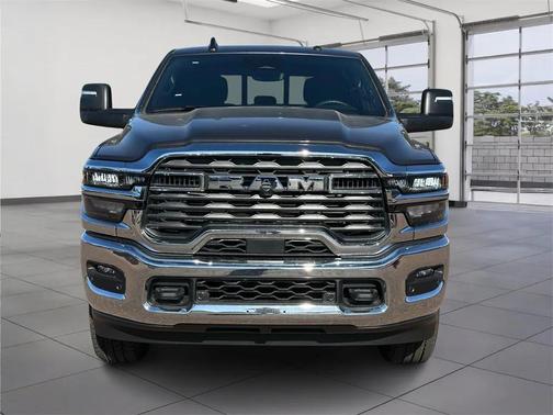 2025 RAM 2500 Tradesman Crew Cab 4x4 6'4' Box