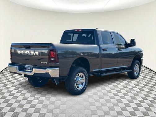 2025 RAM 2500 Tradesman Crew Cab 4x4 6'4' Box