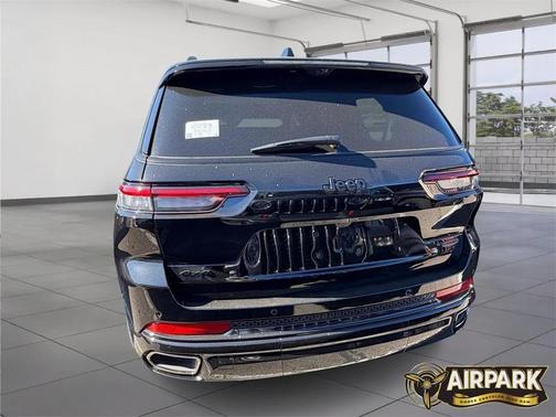 2025 Jeep Grand Cherokee L Summit Reserve