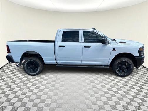 2025 RAM 2500 Tradesman Crew Cab 4x4 6'4' Box