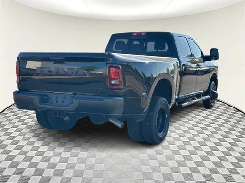 2025 RAM 3500 Tradesman Crew Cab 4x4 8' Box