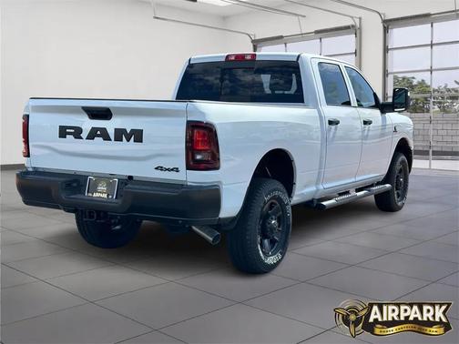 2025 RAM 2500 Tradesman Crew Cab 4x4 6'4' Box