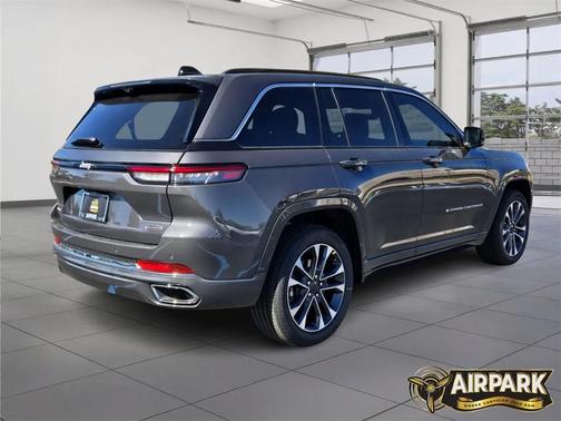 2025 Jeep Grand Cherokee Overland