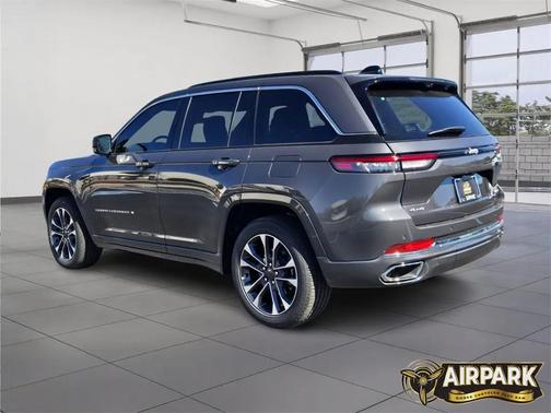 2025 Jeep Grand Cherokee Overland