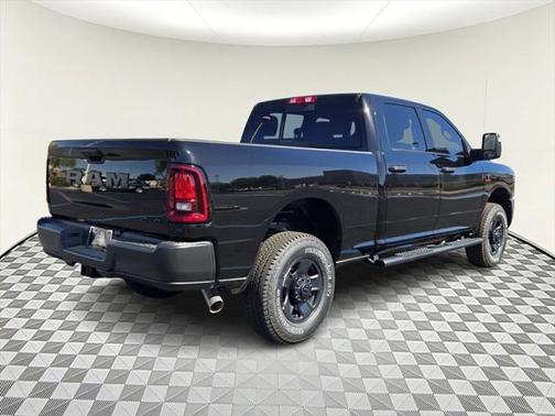 2025 RAM 2500 Tradesman Crew Cab 4x4 6'4' Box