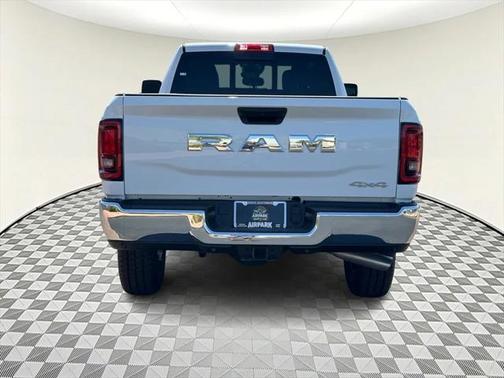 2025 RAM 3500 Tradesman Crew Cab 4x4 8' Box