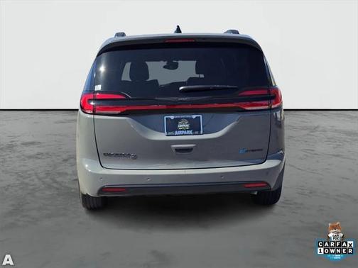 2025 Chrysler Pacifica Hybrid Premium S Appearance Pkg