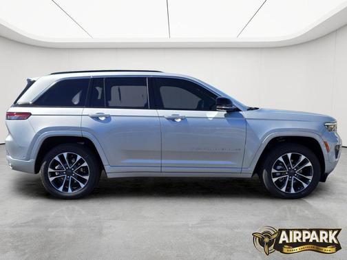 Silver Zynith 2025 Jeep Grand Cherokee Overland