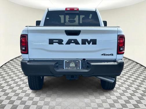 2025 RAM 2500 Tradesman Crew Cab 4x4 6'4' Box