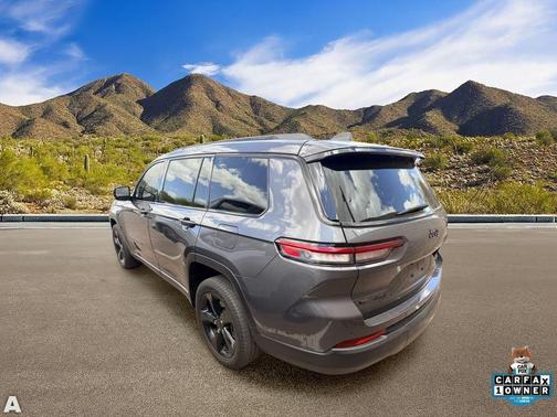 Baltic Gray Metallic Clearcoat 2023 Jeep Grand Cherokee L Limited