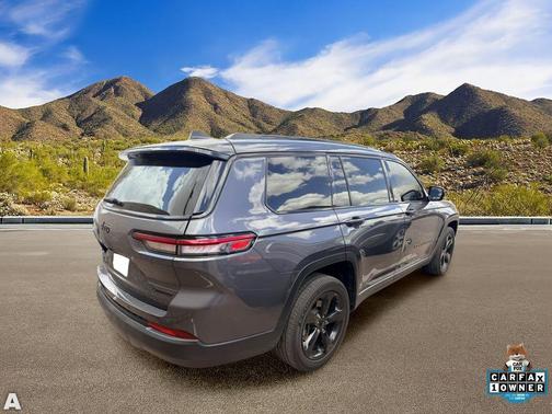 Baltic Gray Metallic Clearcoat 2023 Jeep Grand Cherokee L Limited