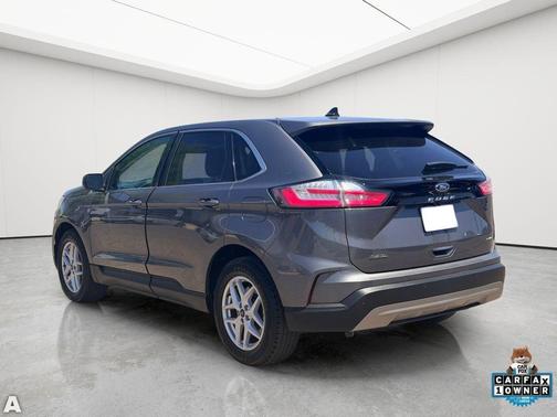 Carbonized Gray Metallic 2024 Ford Edge SEL