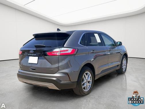 Carbonized Gray Metallic 2024 Ford Edge SEL
