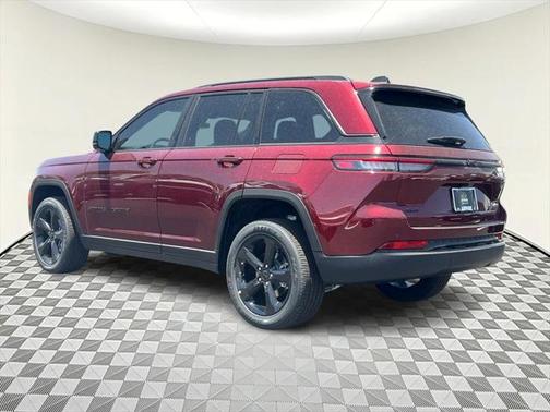 2025 Jeep Grand Cherokee Altitude